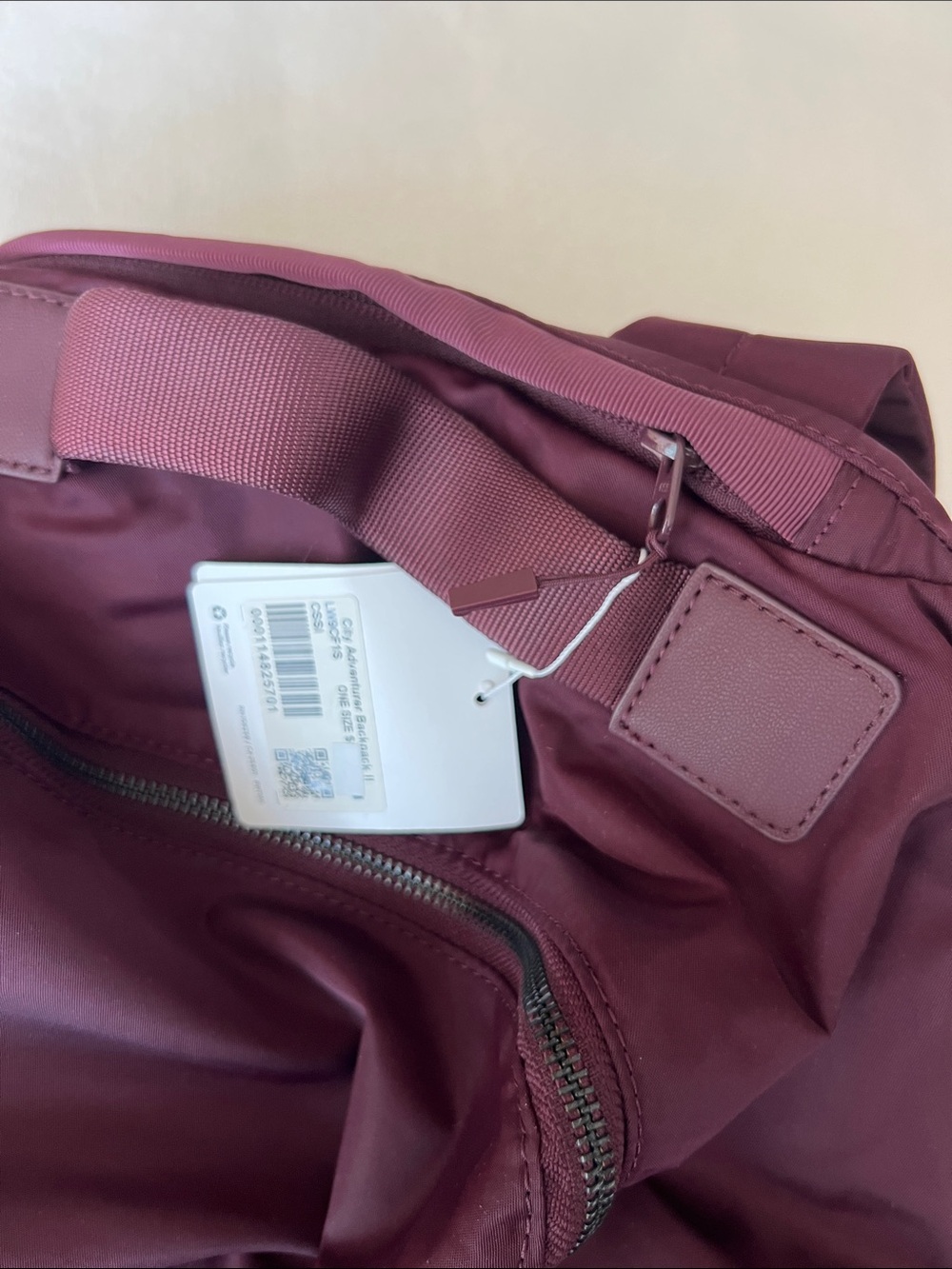 lululemon City Adventure Backpack II cassis maroon new nwt - Picture 9 of 11